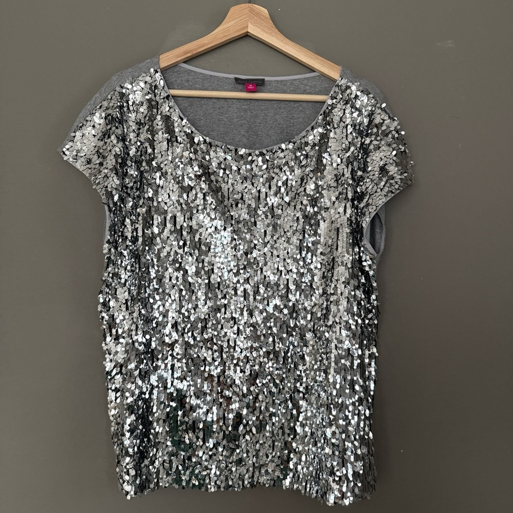 Vince Camuto Silver Sequin Flutter Sleeve Blouse retro cocktail top
